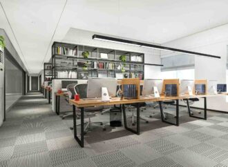 What is Office Peacocking? Transforming Workspaces to Enhance Employee Experience